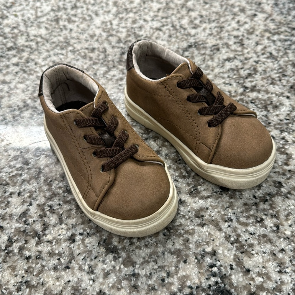 Toddler shoes